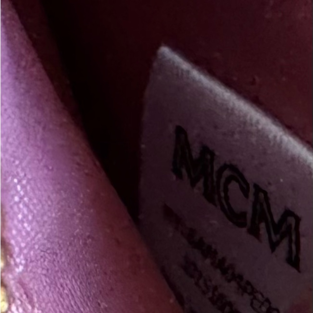 MCM Full Inclusion Leather Continental Wallet in Blush Color - Picture 9 of 10